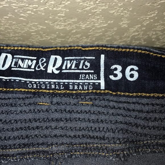 Jeans - Picture 2 of 3
